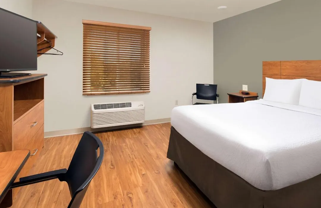 Extended Stay America Select Suites - Kansas City - Stadium-1