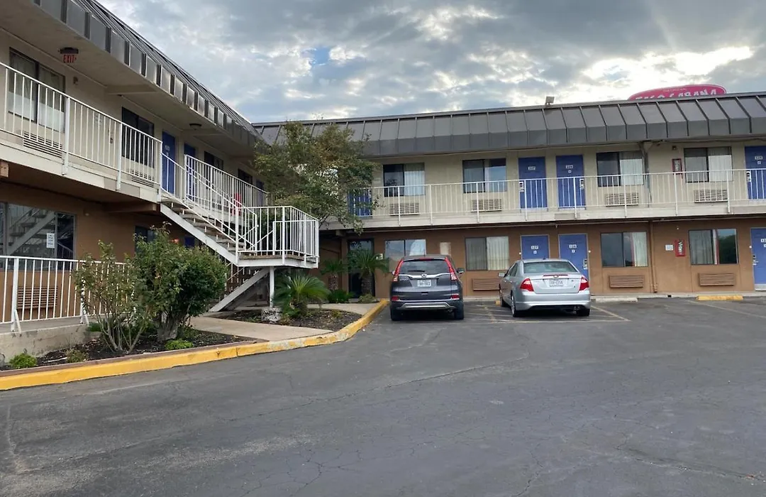 Travelodge By Wyndham San Antonio Lackland Afb North-1