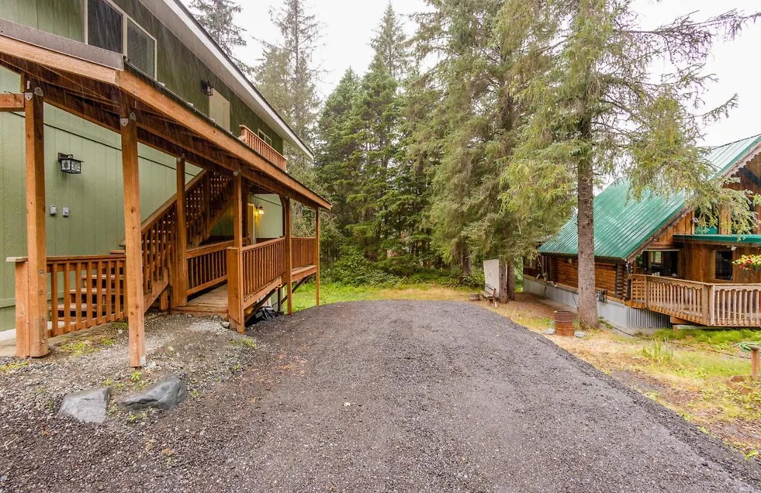 Alohalaska Studio-1