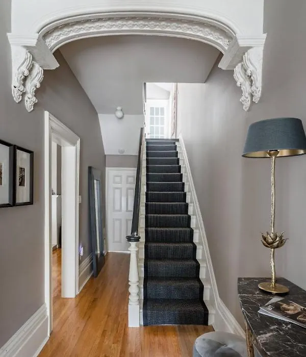 Downtown Luxury Victorian Retreat-1