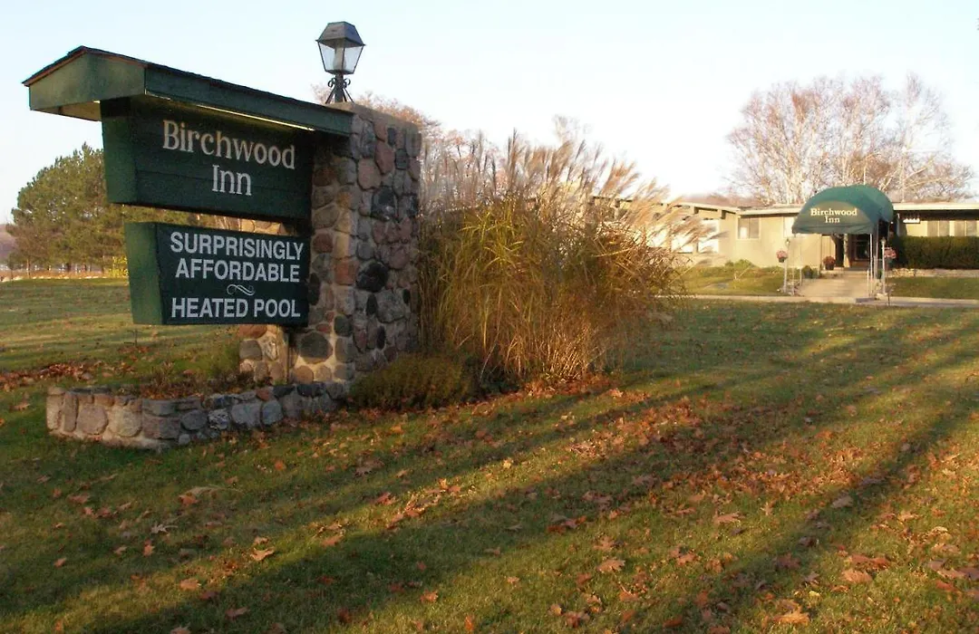 Birchwood Inn-1