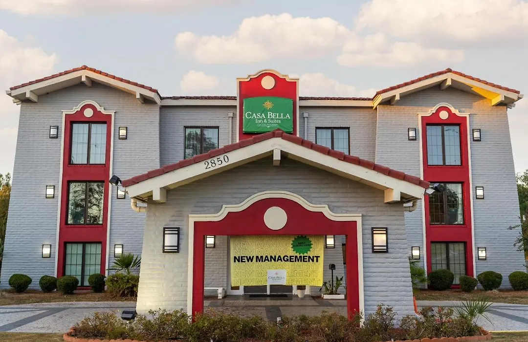 Casa Bella Inn & Suites Extended Stay-1