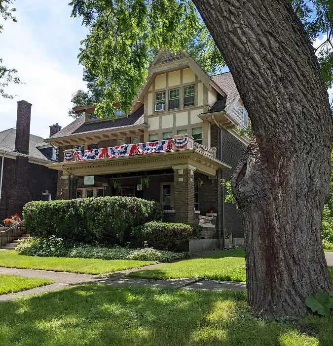 The Marshall House-1