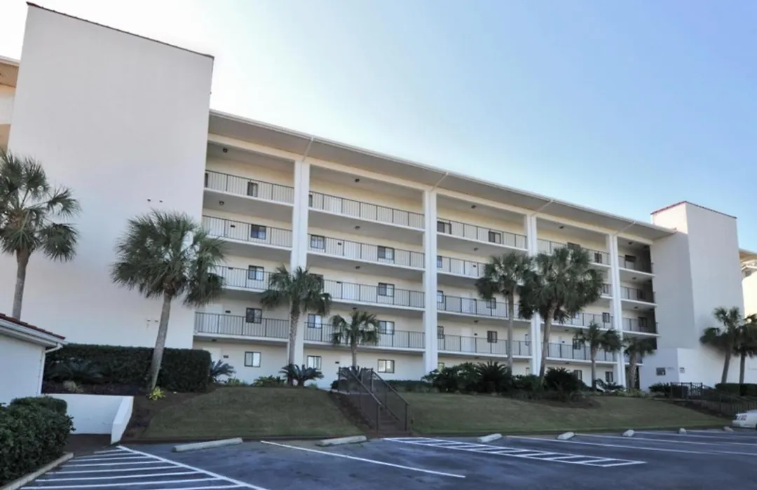 Huntington By The Sea 302-1