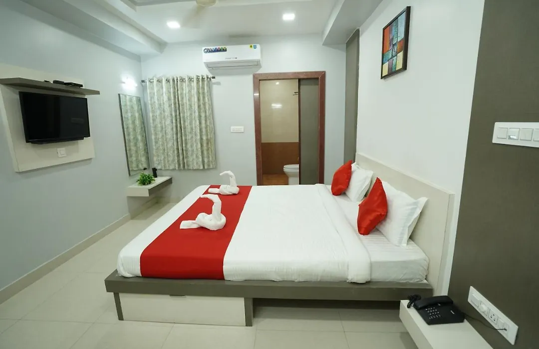 Hotel Silver Cloud-1