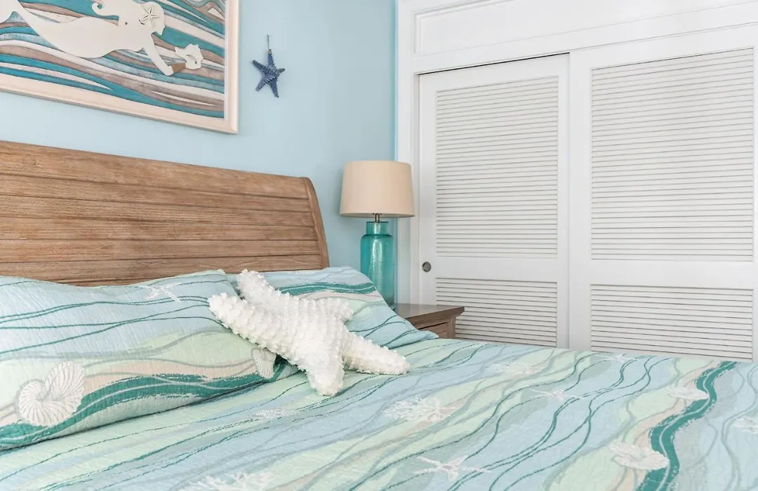 Bluewater Cove Boutique Resort-1