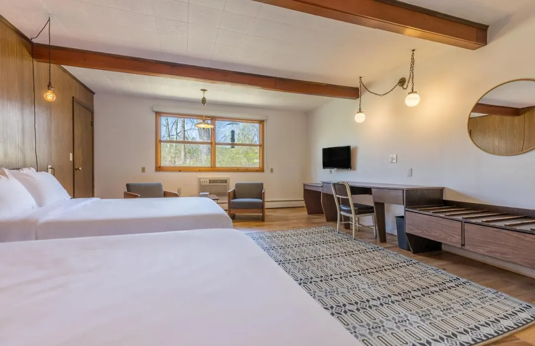 The Grayhaven Motel-1