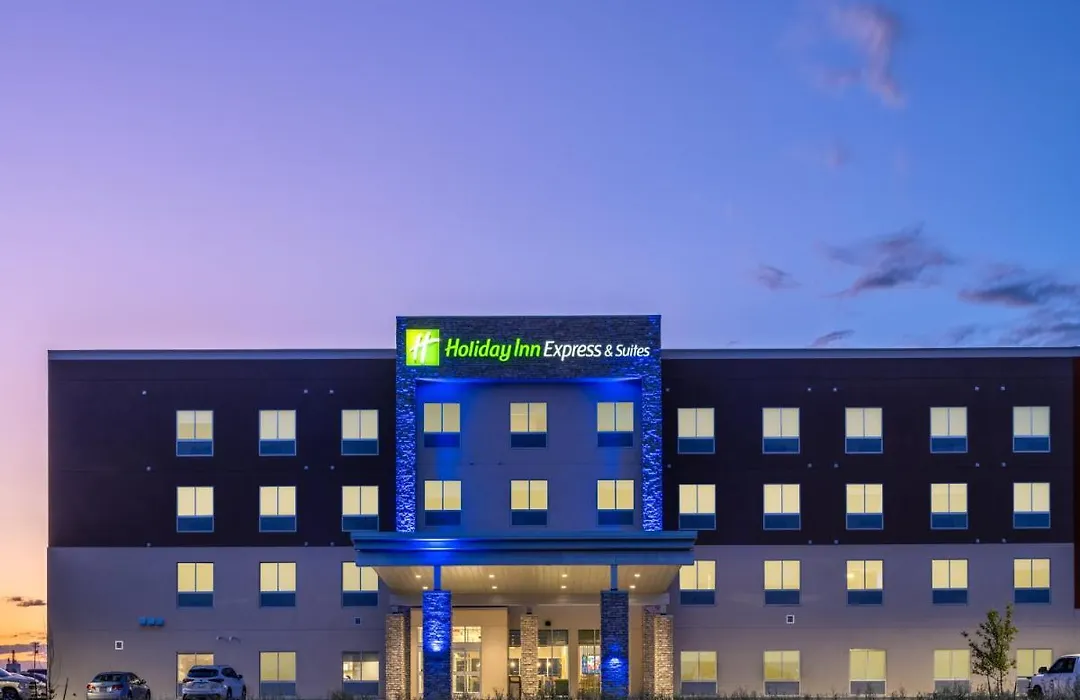 Holiday Inn Express & Suites - Watertown By Ihg-1