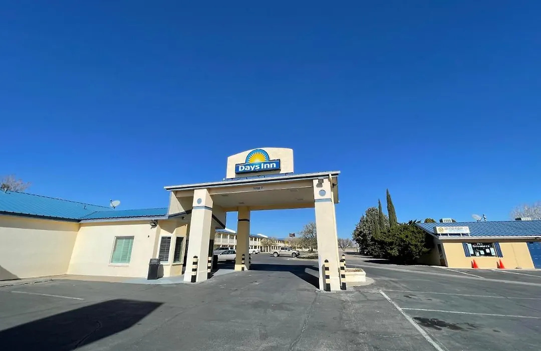 Days Inn By Wyndham Deming-1