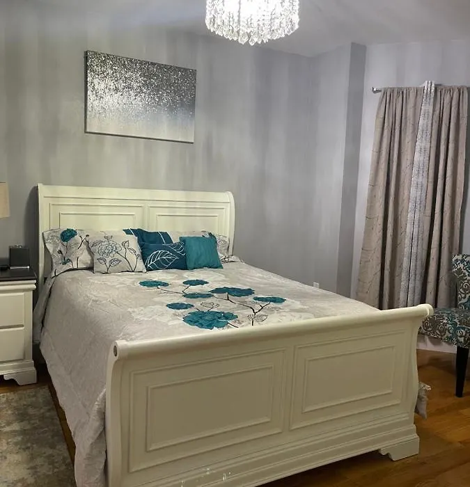 Brand New Luxury Rooms Near Downtown Boston-1