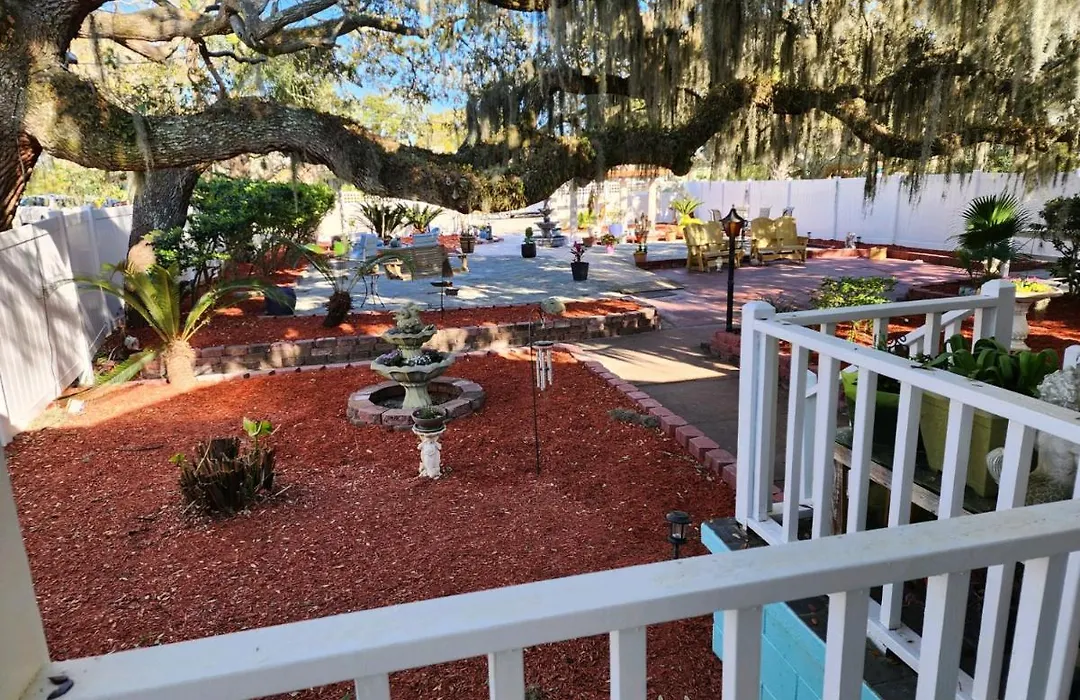 Tybee Island Inn Bed & Breakfast-1
