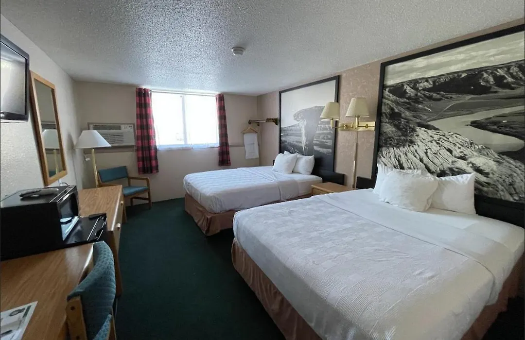 Glendive Lodge-1