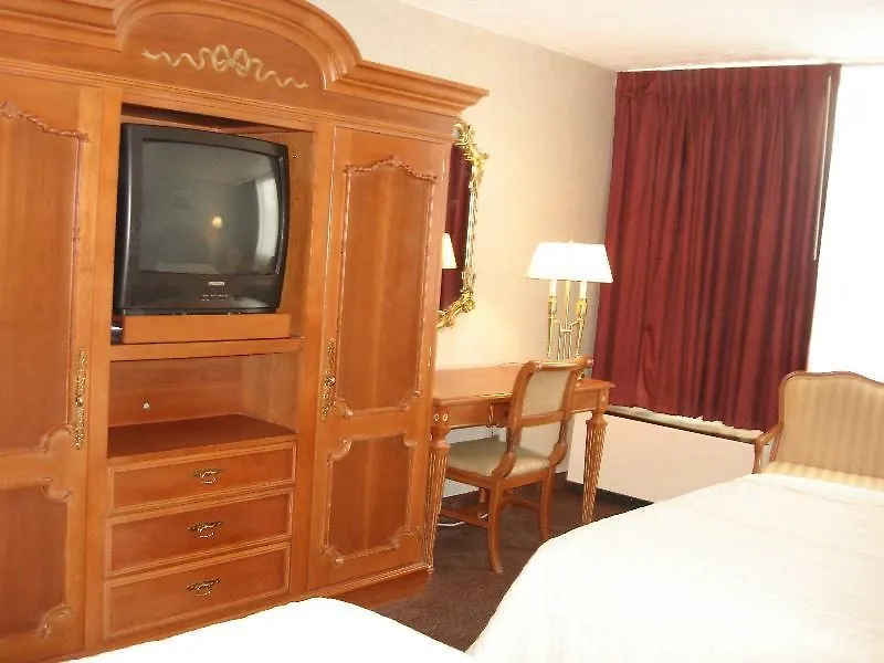 A Victory Inn & Suites - Muskegon-1