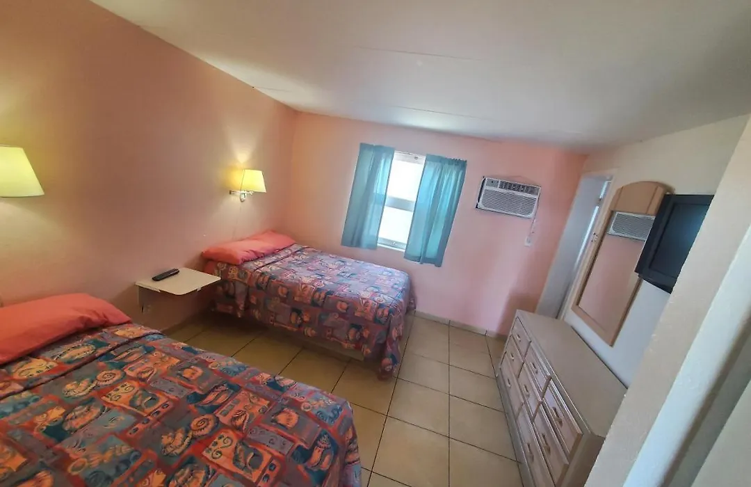 Caprice Motel - Wildwood-1