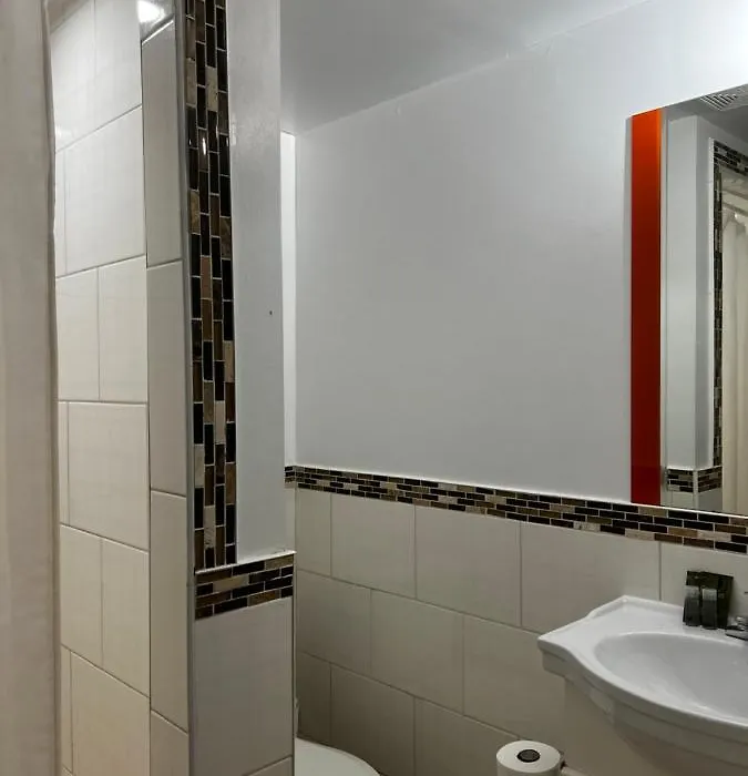 Howard Guesthouse-1