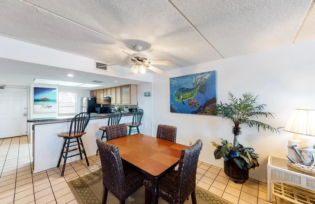 Suntide II Condominiums #108-1