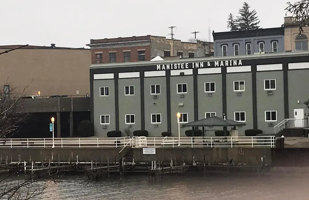 Manistee Inn & Marina-1