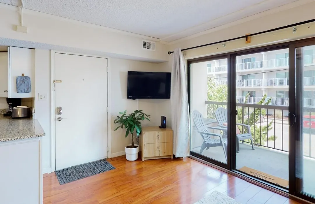 Surfside East-1