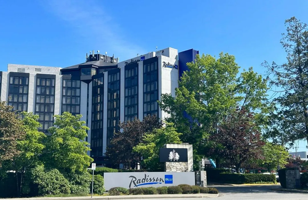 Radisson Blu Vancouver Airport Hotel & Marina-1