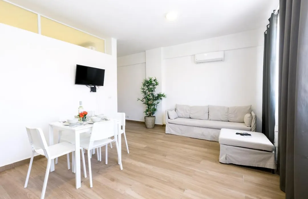 Vacation Studios With Rooftop Pool, Beach Club, Spa, Restaurants - Ducassi Collection - Playa Los Corales-1