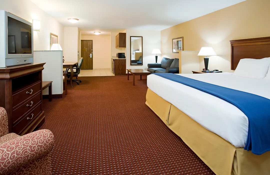 Holiday Inn Express Airport East By Ihg-1