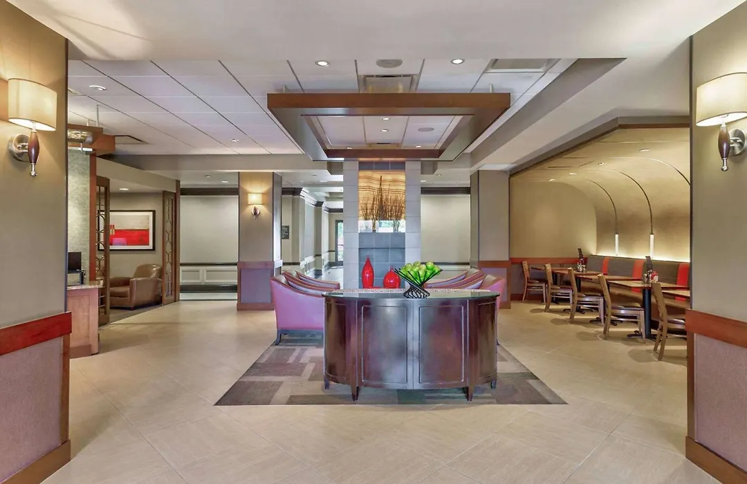 Wyndham Garden Kansas City Airport-1