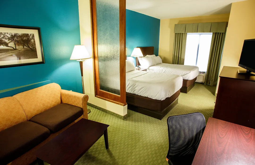 Holiday Inn Express & Suites Harrisburg West-1