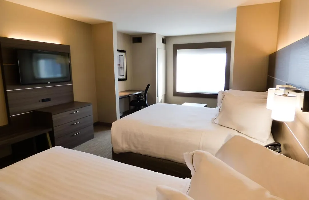 Holiday Inn Express & Suites Plymouth - Ann Arbor Area By Ihg-1