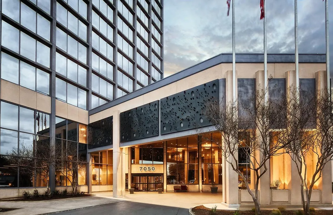 Crowne Plaza Dallas Market Ctr - Love Field, An Ihg Hotel-1