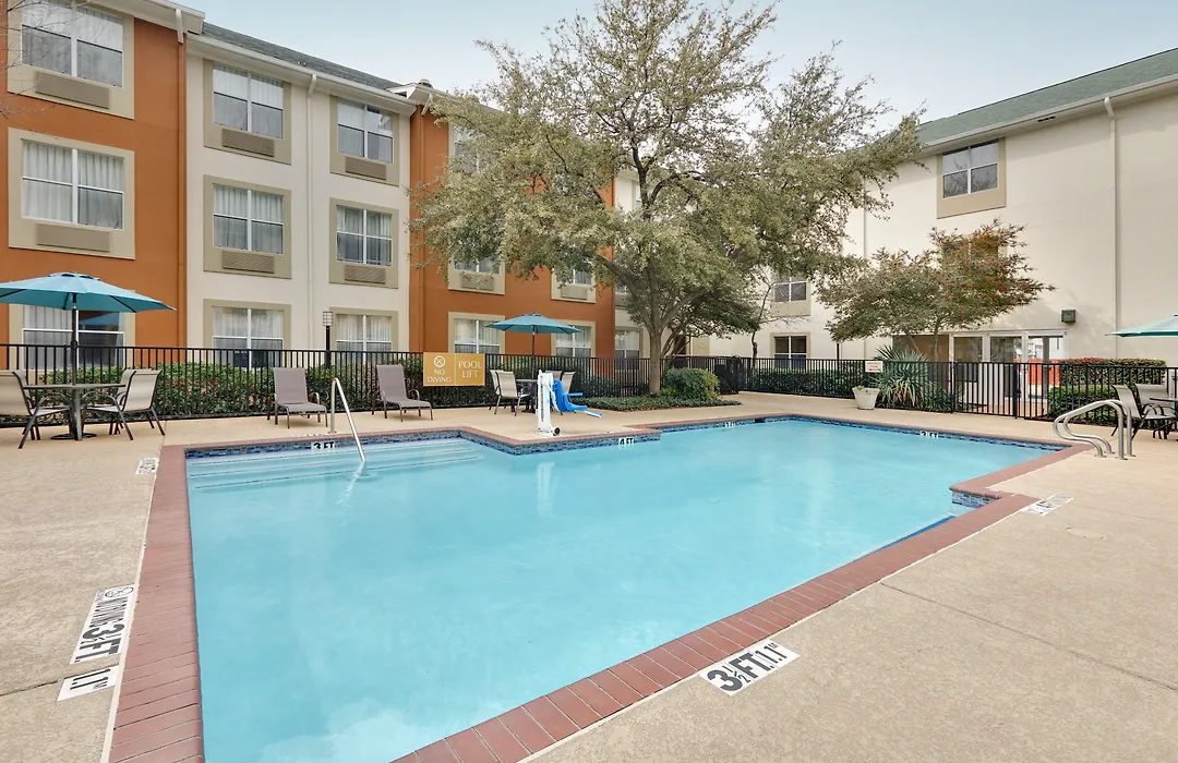 Candlewood Suites Dallas Market Center-Love Field By Ihg-1