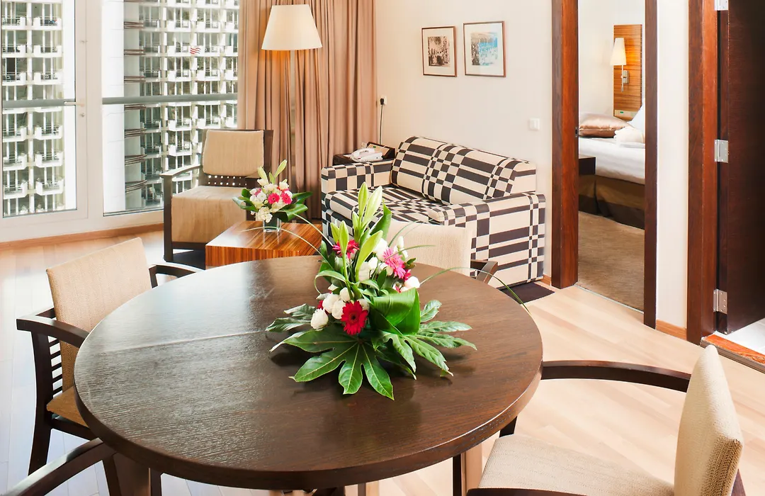 Crowne Plaza Tel Aviv Beach By Ihg-1