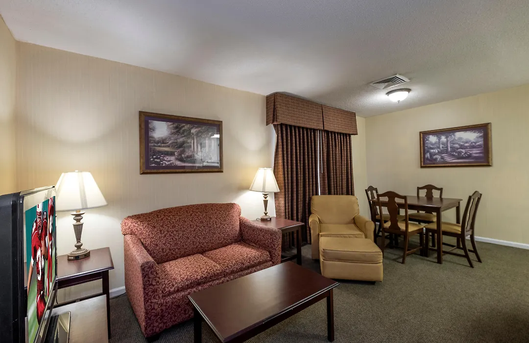 Red Roof Inn Dothan-1