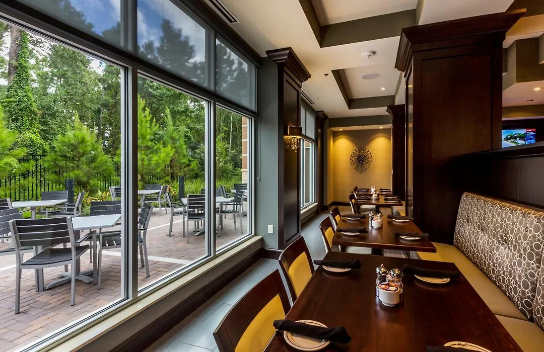 Crowne Plaza Shenandoah - Woodlands Area By Ihg-1