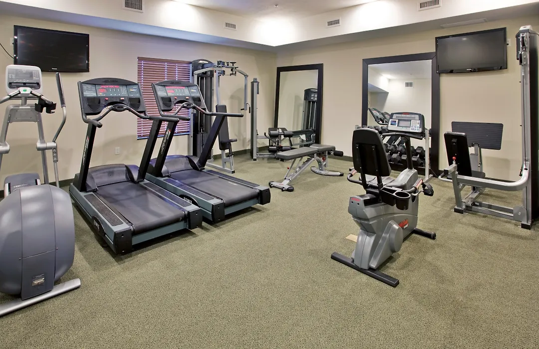 Holiday Inn Express & Suites North-1