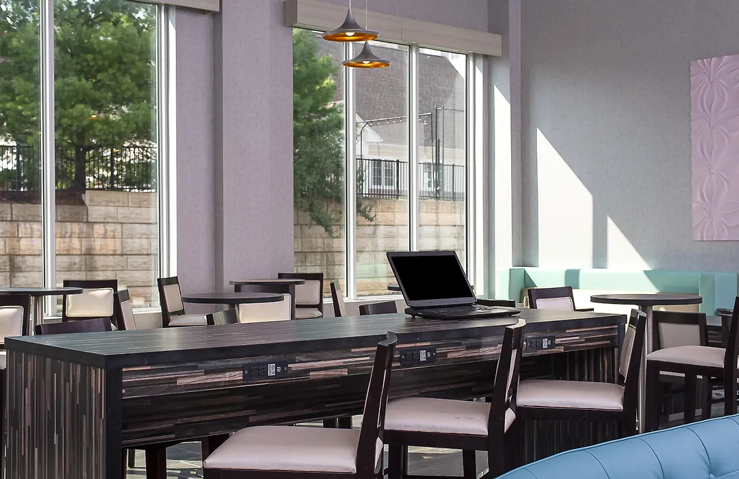 Holiday Inn Express & Suites Norwood By Ihg-1