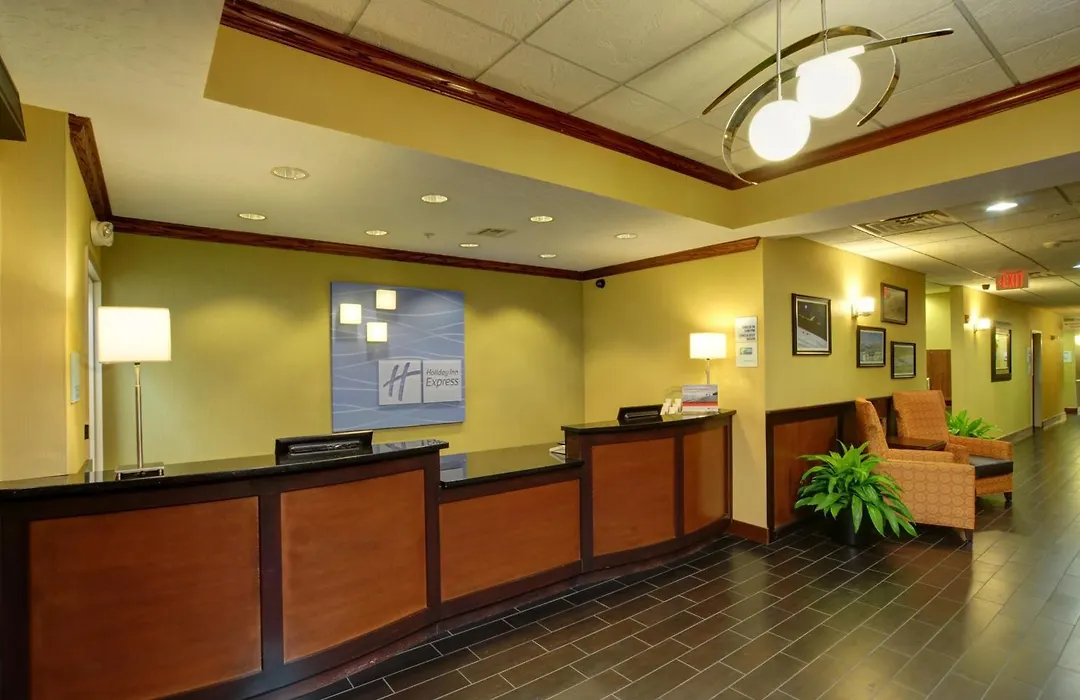 Holiday Inn Express & Suites Midwest City By Ihg-1