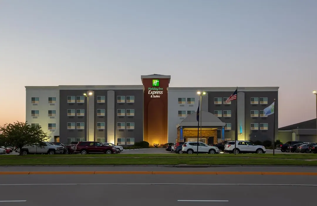 Holiday Inn Express Hotel & Suites Columbus By Ihg-1
