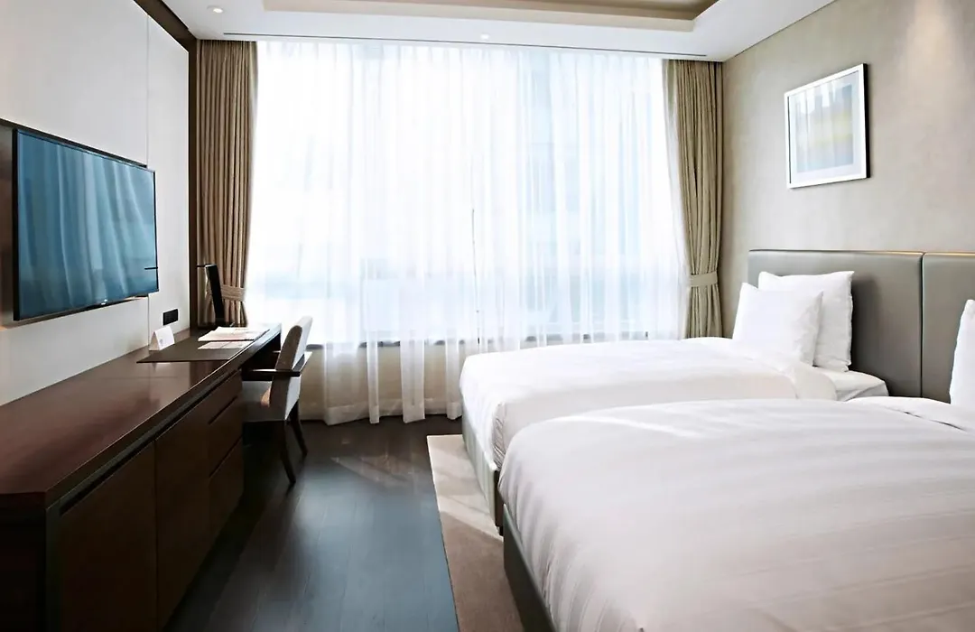 Lotte City Hotel Myeongdong-1