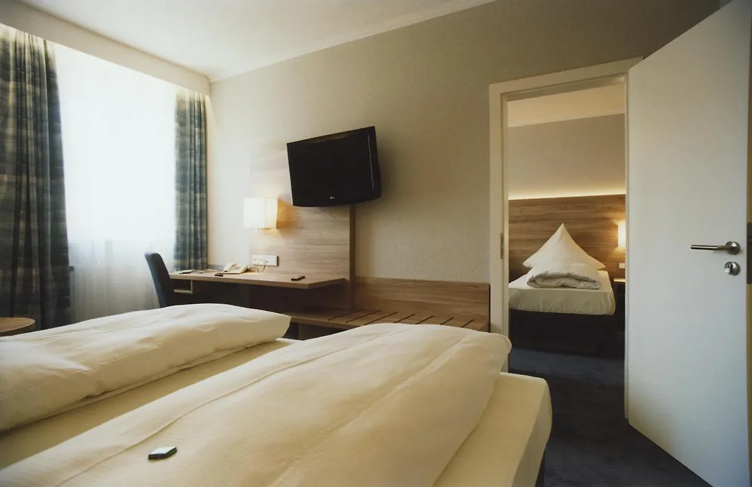 Hotel Jedermann-1