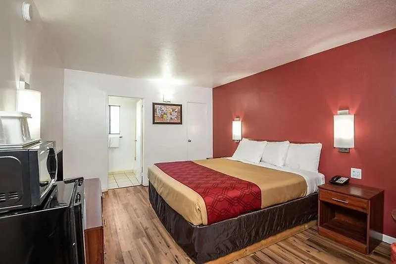Econo Lodge University-1
