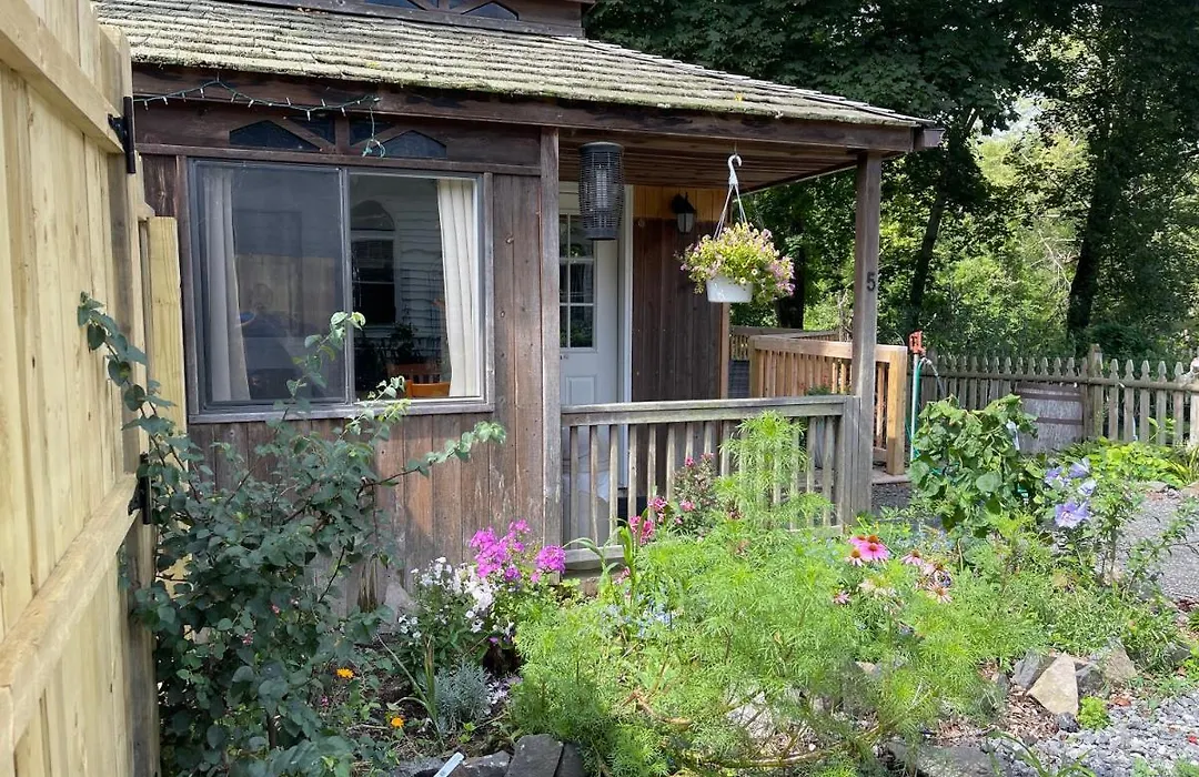 Creekside Fantasy Inn-1
