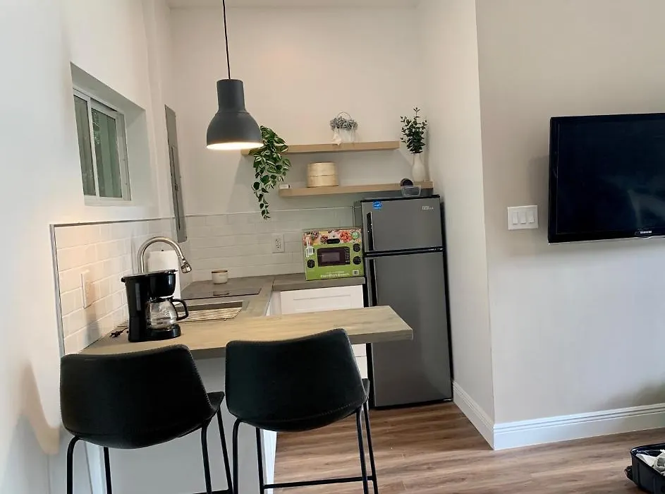 Biscayne Garden'S Studio-1