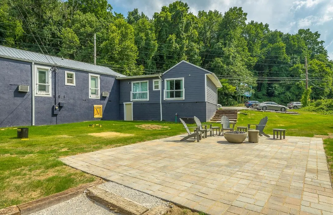 01 The Eames Suite - A Pmi Scenic City Vacation Rental-1