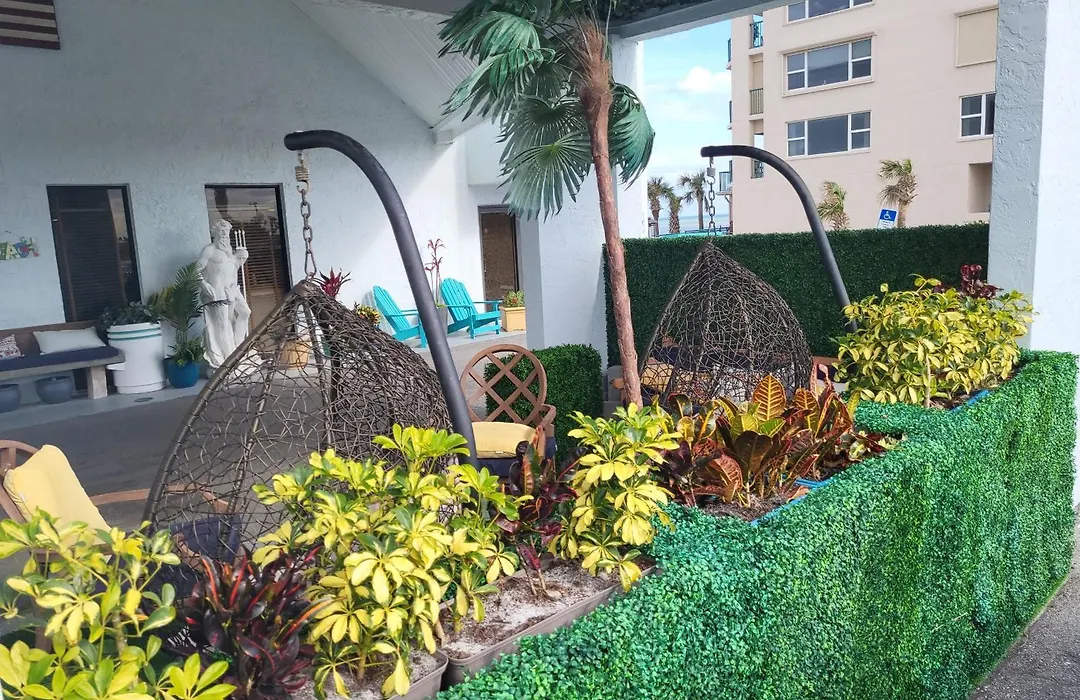 Beachside Hotel-1