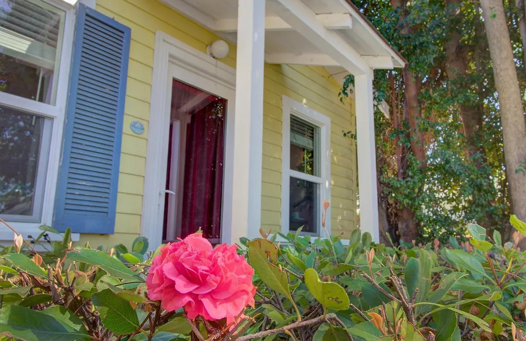 Secret Garden Inn & Cottages-1