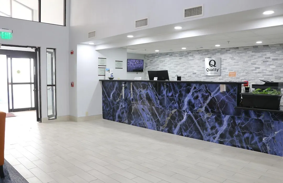 Quality Inn & Suites Buda-1