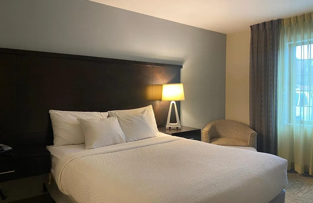 Staybridge Suites Syracuse Liverpool By Ihg-1