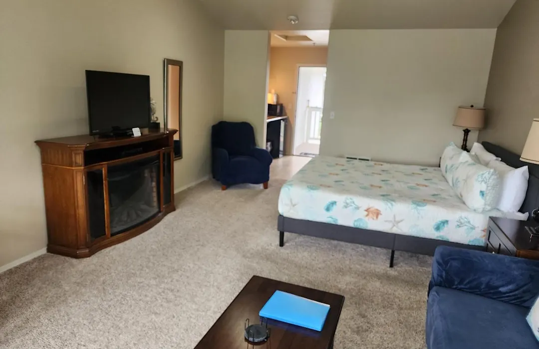 Inn At Arch Rock-1