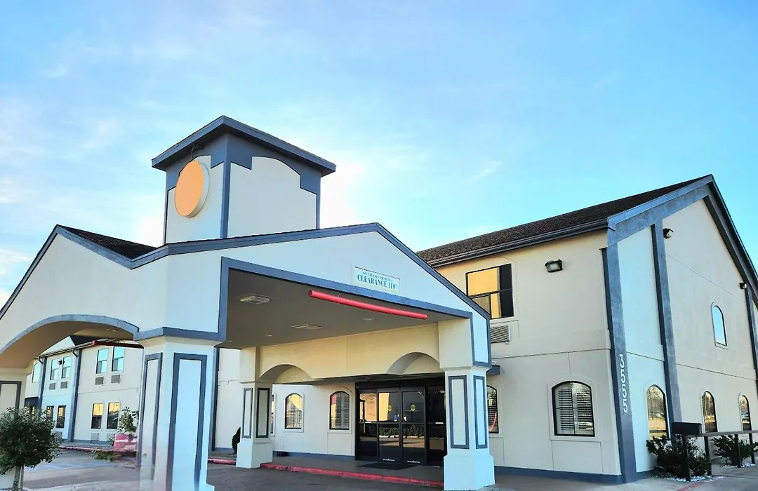 Days Inn By Wyndham Rosenberg-1