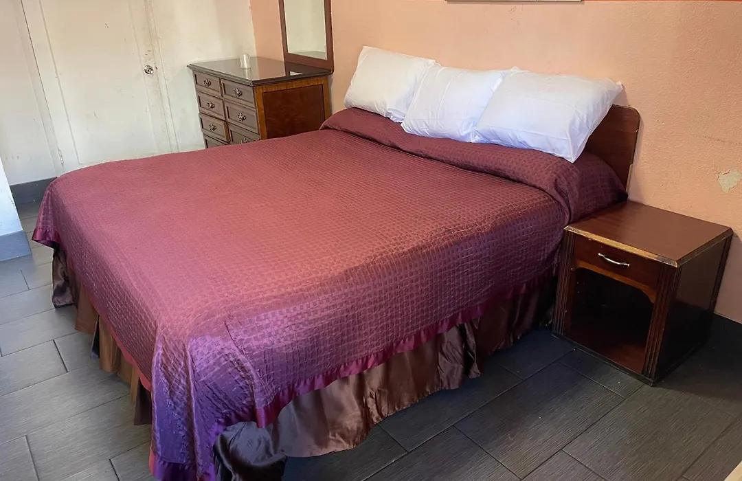 Laurel Inn-1
